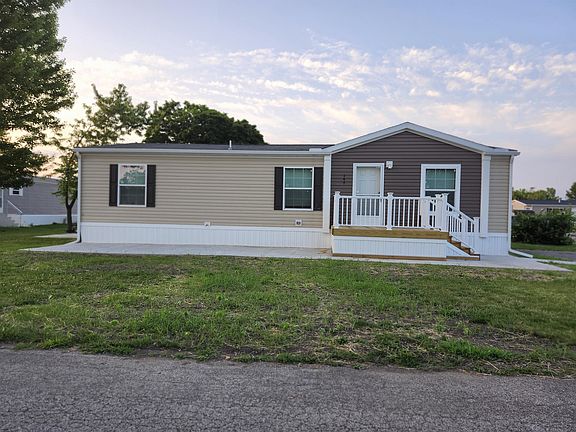 Exterior Image-1-Adventure Homes 147 River Valley Estates