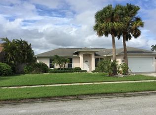 2036 Blue Heron Dr, Melbourne, FL 32940