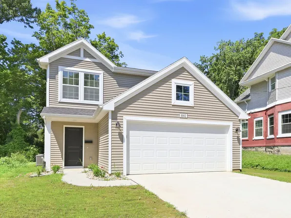 1002 Chittock Ave, Jackson, MI 49203