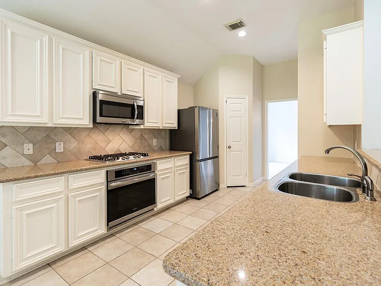 14718 Arbor Trace Ln — Photo 11