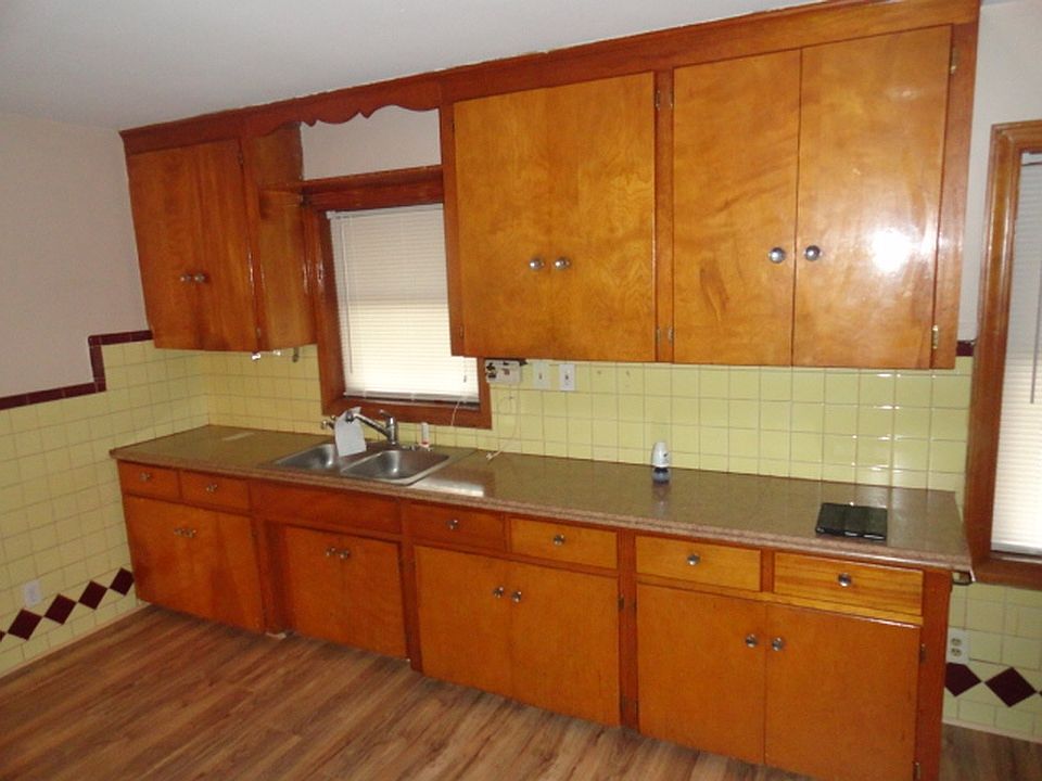 2nd image of 23131 Columbus Ave ##1100