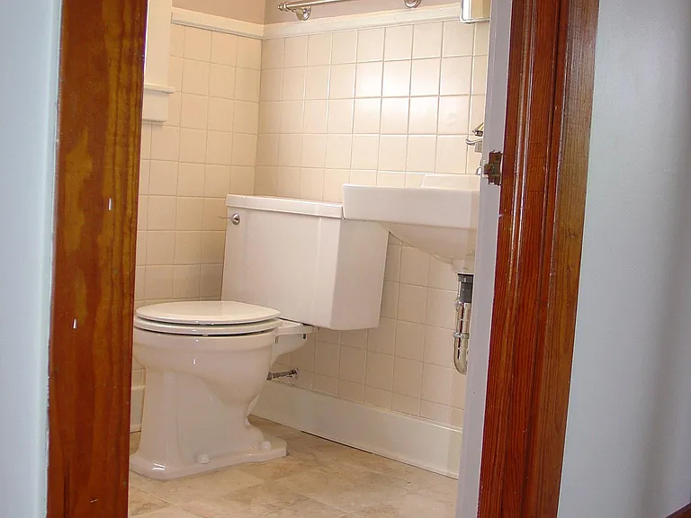 102 Caldwell St — Photo 16