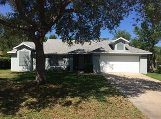 866 Sweetbrier Dr, Deltona, FL 32725