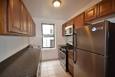 Rented by Silverstein Collection LLC 