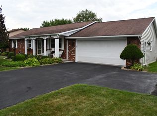 842 Longmeadow Ln, Findlay, OH 45840