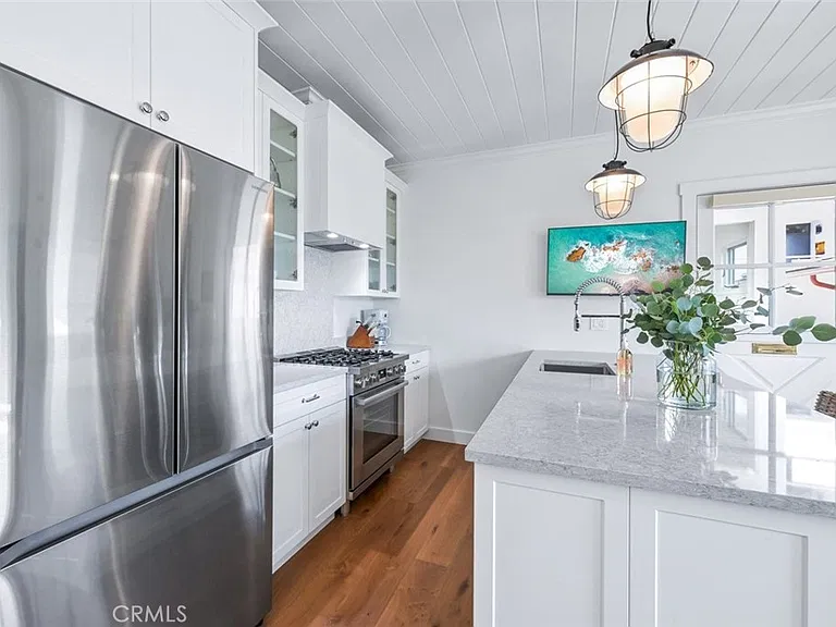 358 Cliff — Photo 6