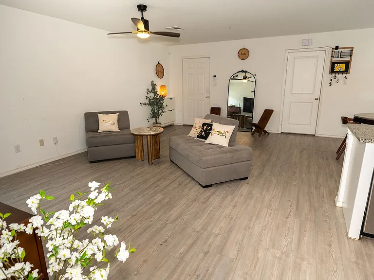 7222 Silos Rdg — Photo 20