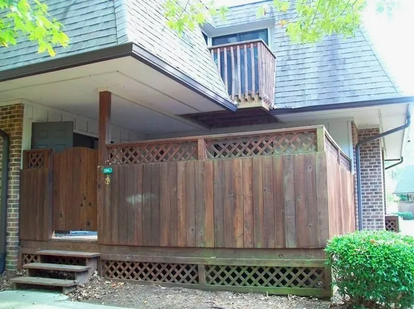 254 Brookberry Cir, Chapel Hill, NC 27517