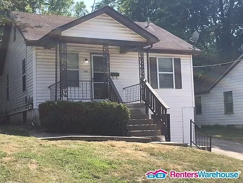 100 Bernhardt Ave photo 1