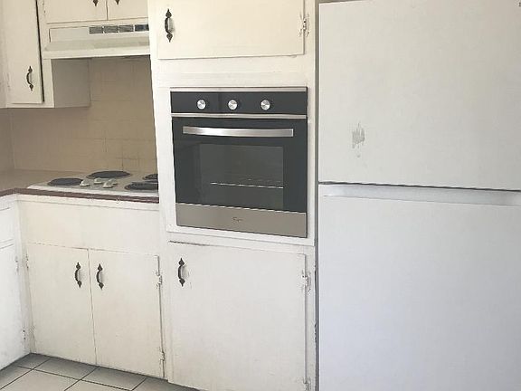 4th image of 1061 S Almaden Ave APT 5