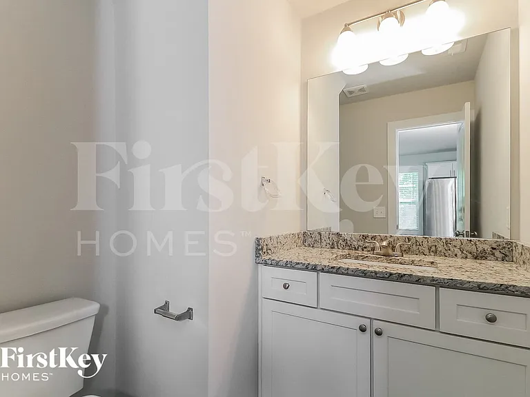 4535 Bonneville Dr — Photo 14