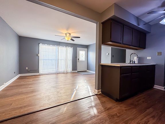 4th image of 20119 Oak Ln #1