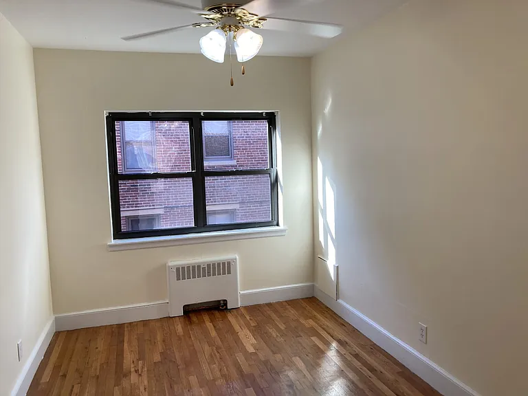 110 Longwood Ave #3 — Photo 2