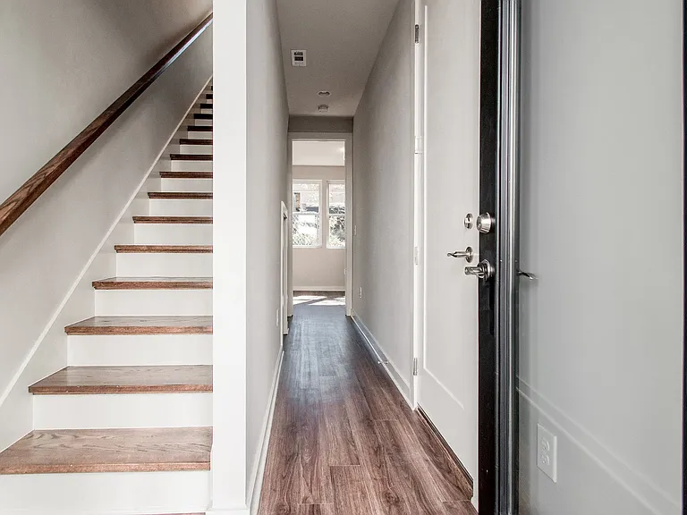 227 Oceola Ave #4 — Photo 27