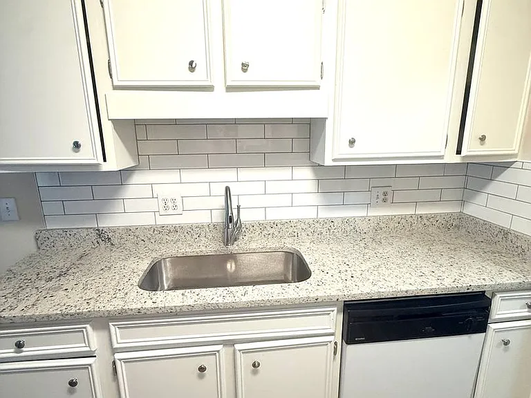 403 Wormwood Ln #H — Photo 23