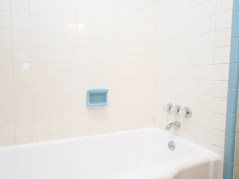 7620 Charlotte Dr SW — Photo 18