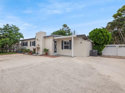 5538 Forest Hill Boulevard, West Palm Beach, FL, 33415