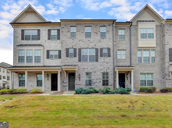 2526 Great Silver Fir Aly, Doraville, GA 30360