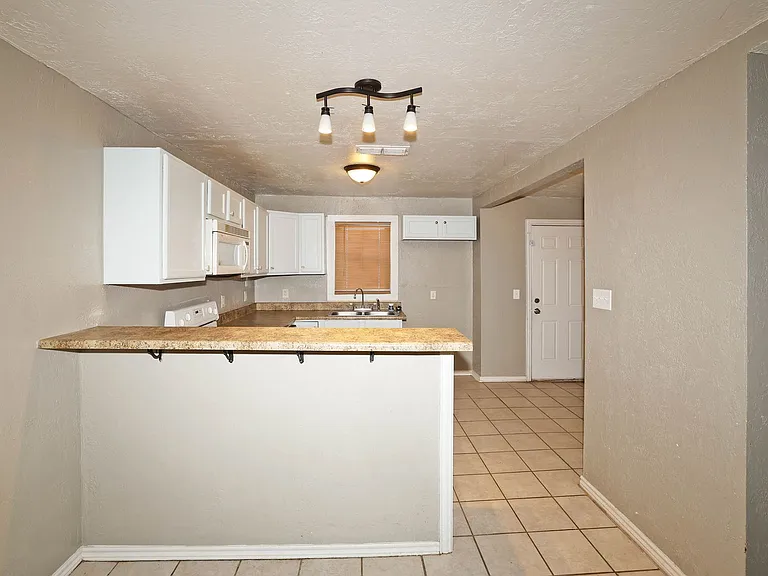 3905 S Tyler St — Photo 7