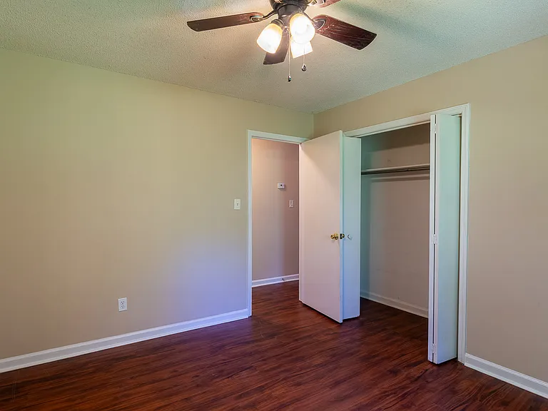 433 Evans Mill Dr #B — Photo 12