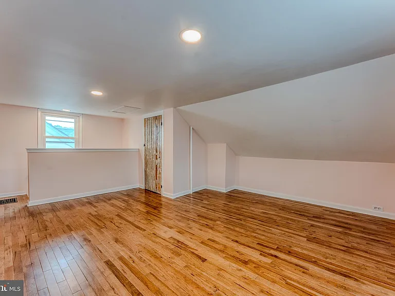 365 Prince St — Photo 27