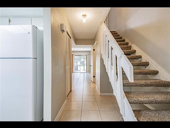 2nd image of 2121 Oak Chace Ct