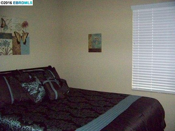 5th image of 2247 Eastport Dr