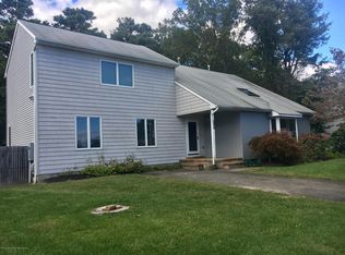 250 Duck Pond Ln, Brick, NJ 08723