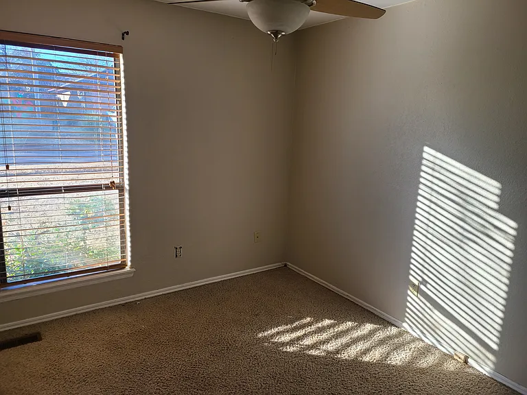 2821 Pheasant Run — Photo 16