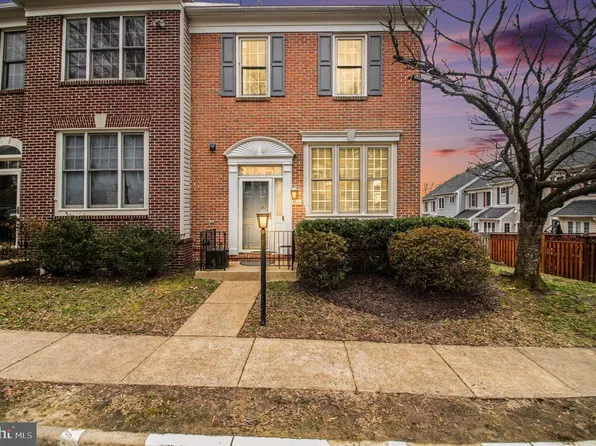 3643 Ransom Pl, Alexandria, VA 22306