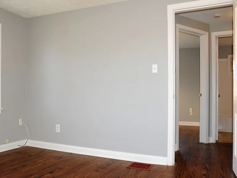 924 S Harris Ave — Photo 13