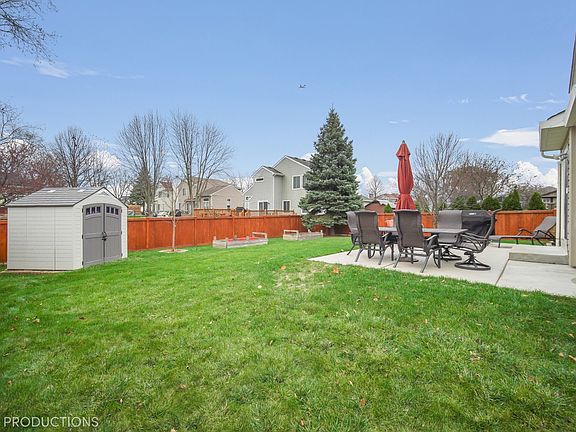 4th image of 822 Tallgrass Dr
