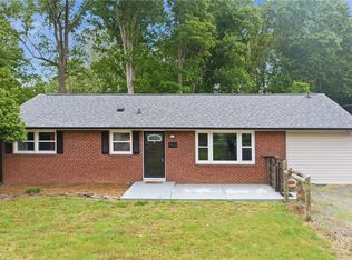 5414 Eastcrest Rd, Mc Leansville, NC 27301