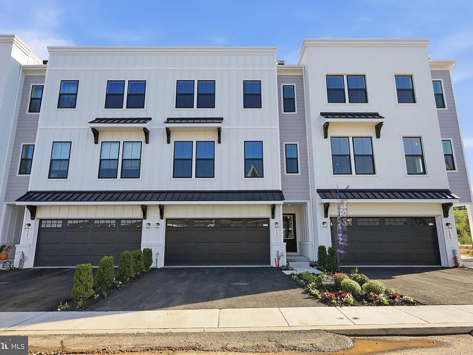 143 River Trail Cir