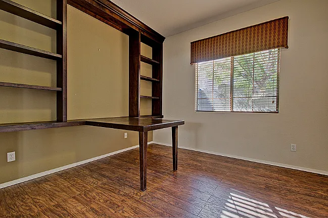 2050 N Arbor Ln — Photo 18