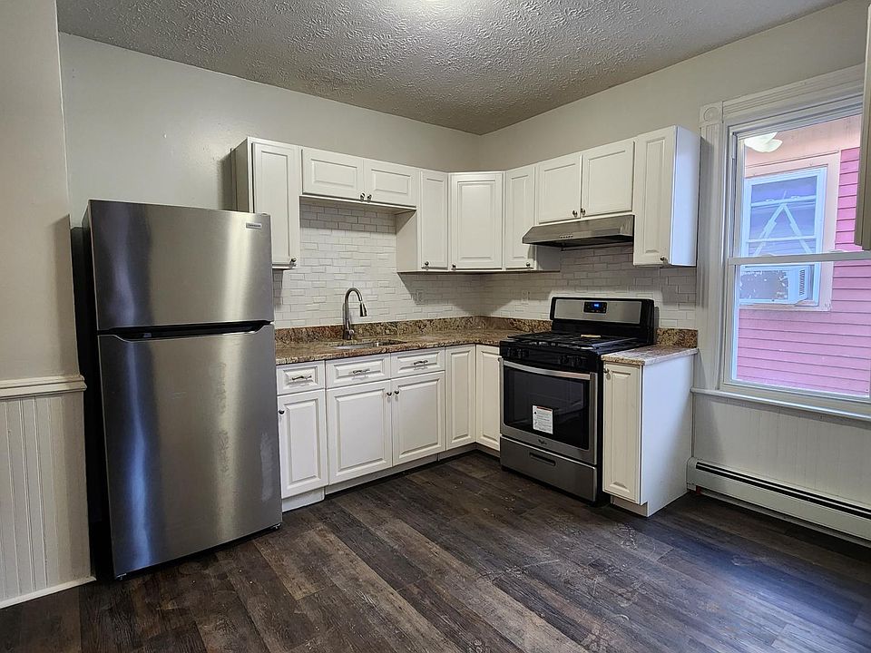 1st image of 190 North St #2