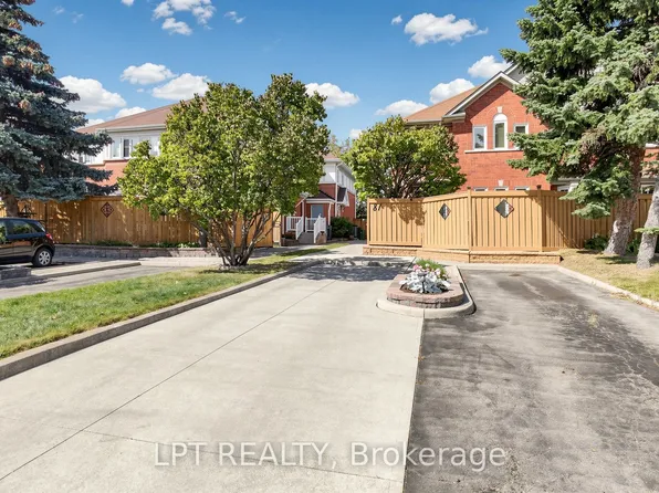 81 Shady Pine Cir, Brampton, ON L6R 1K3