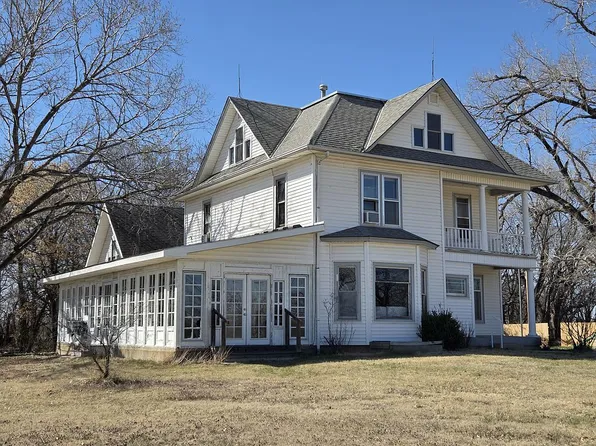 13113 S Victory Rd, Haven, KS 67543