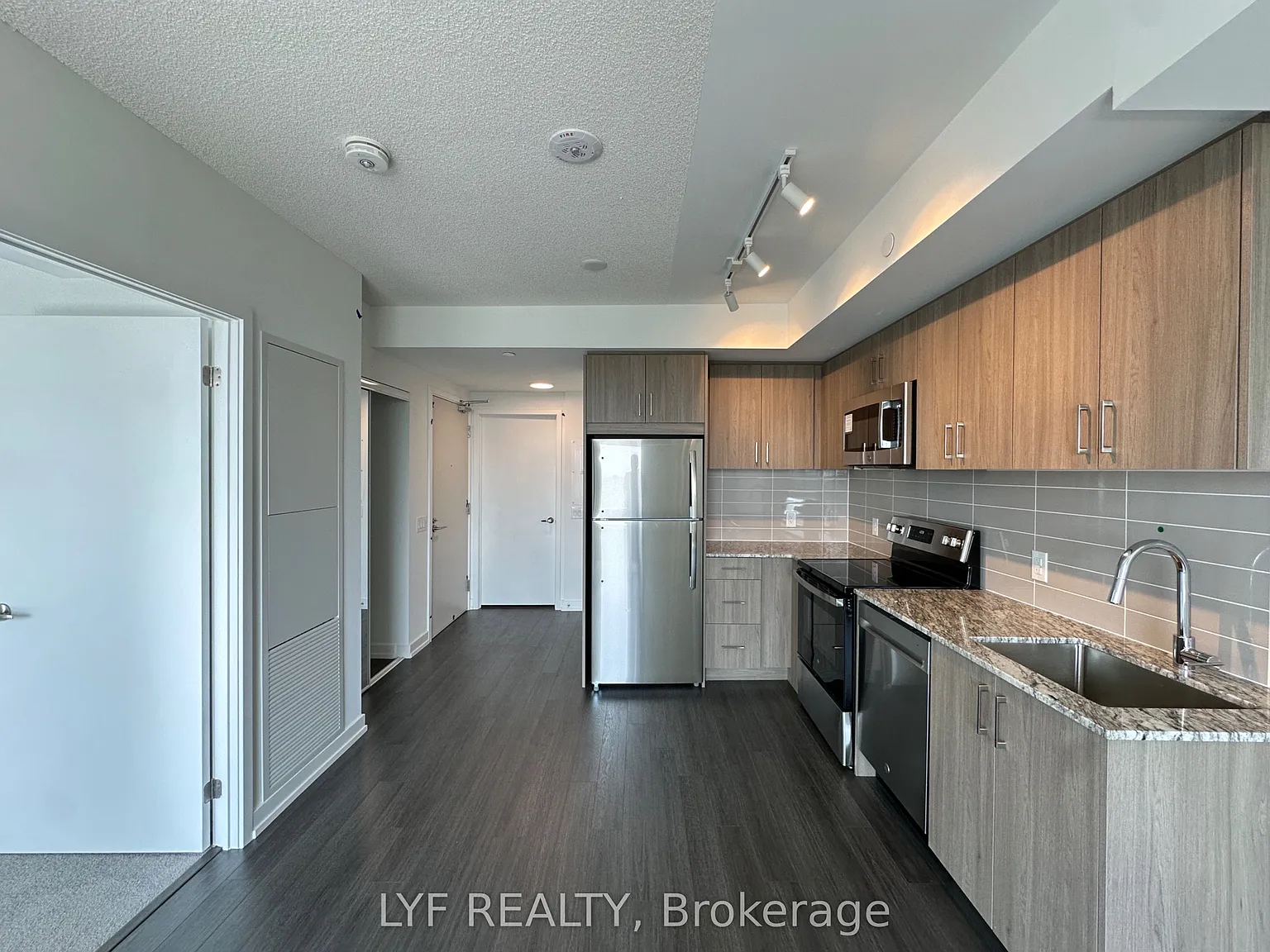 1 bed, $1,950 — Photo 4