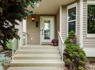 21236 91st Ave NW, Edmonton, AB T5T 0W4