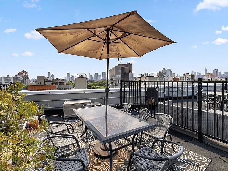 100 Engert Ave #2F — Photo 12