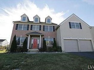 38 Mill Brook Ct, Easton, PA 18045