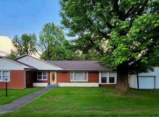 201 S 4th St, Dahlgren, IL 62828