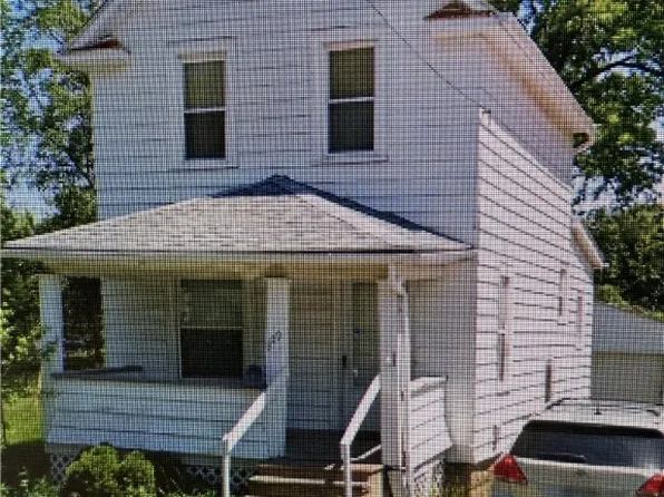 909 Sherman St, Akron, OH 44311