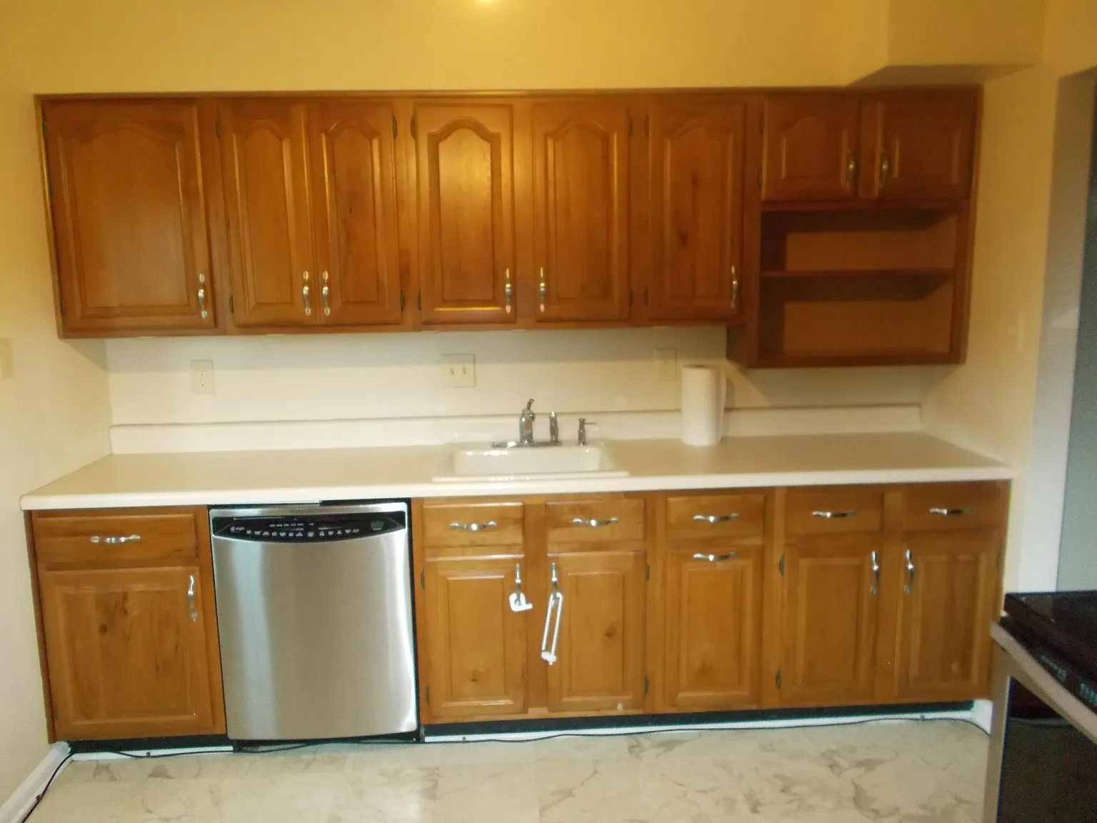 4 bed, 2400 sqft, $3,500 — Photo 4