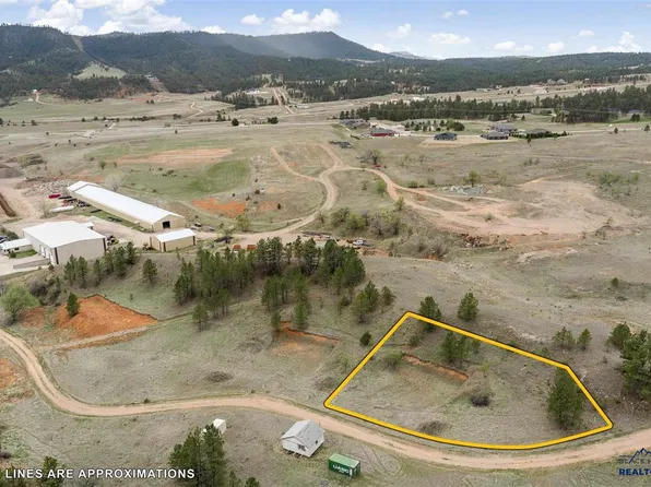 13 Wedgewood Dr, Hot Springs, SD 57747