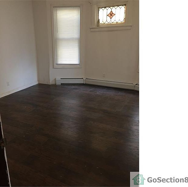 2nd image of 114 S 7th St #1