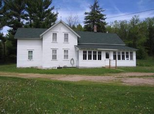 E1923 Silver Lake Rd, Scandinavia, WI 54977