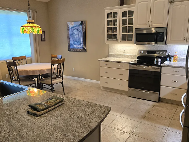 146 W Waterside Pkwy — Photo 10