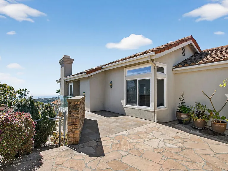 24902 Sea Crest Dr — Photo 3